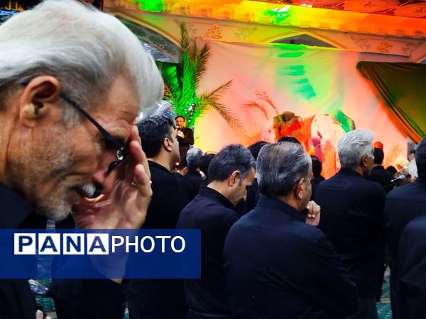 اجتماع عزاداران در جوار امامزاده سید حمزه کاشمر به مناسبت شام غریبان