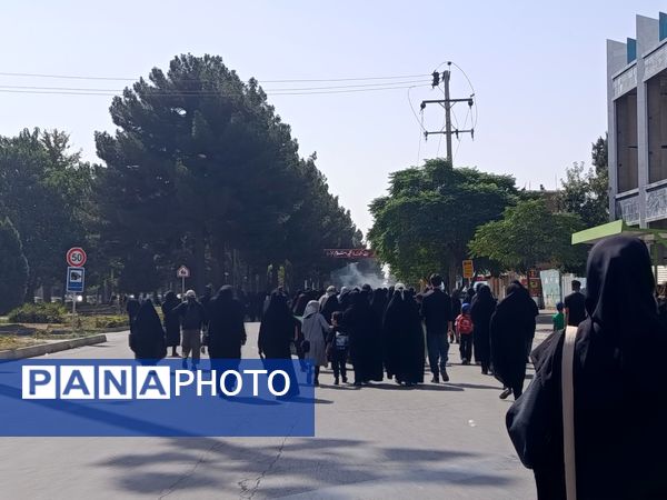 مراسم جاماندگان اربعین در شهرستان نیشابور همراه با برنامه های متنوع برگزار شد 