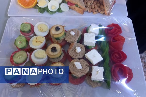 صبحی پرانرژی با صبحانه سالم در دبستان شیخ جنید (ره) پیشوا