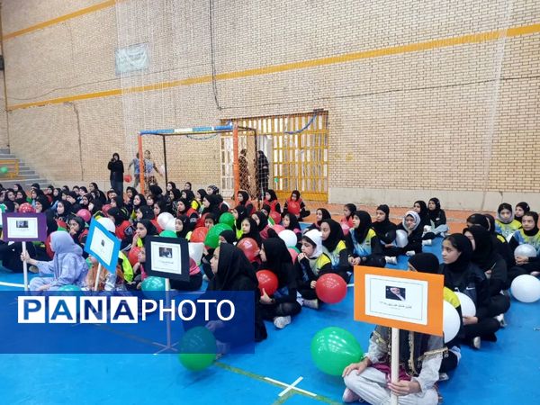 افتتاحیه طرح ملی میدان پویا و مسابقات هندبال در باشگاه غدیر محسن آباد برخوار