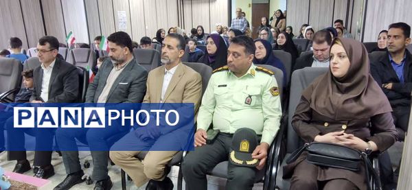 زنگ غنچه‌ها همزمان با سراسر کشور در بندرانزلی