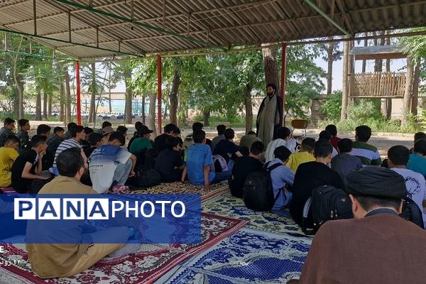 برگزاری اردوی یک روزه تفریحی، ورزشی در کانون امام خمینی(ره)