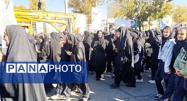 دانش‌آموزان امروز، ادامه‌دهندگان راه آگاهی و آزادگی دیروز