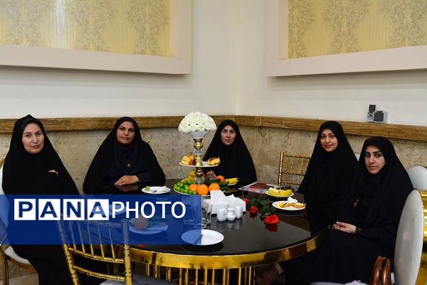 برگزاری مراسم گرامیداشت مقام معلم در بهارستان‌دو