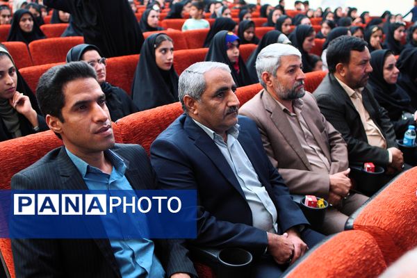 دانشجو؛ پرچم‌دار امید، آگاهی و حرکت به سوی پیشرفت