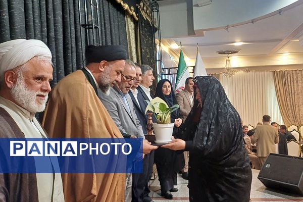 مراسم بزرگداشت مقام معلّم در تالار شباهنگ شهرستان شهریار