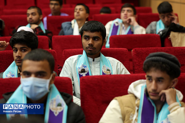 مراسم آموزش کاروان‌های عمره دانش‌آموزی به دانش‌آموزان عازم سرزمین وحی