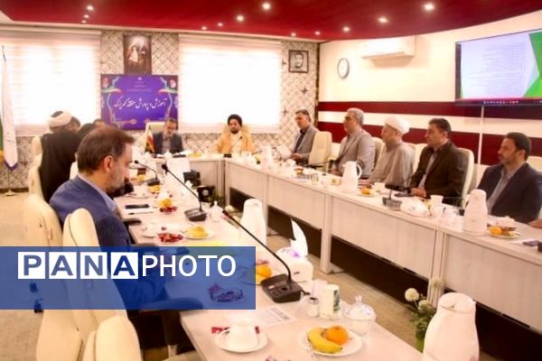 تقدیر از دانش‌آموز نخبه پژوهش‌سرای کاوش در شورای آموزش و پرورش کهریزک