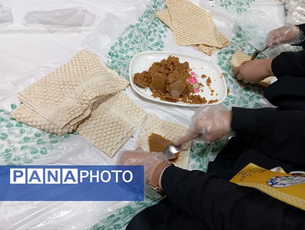 خادمان کوچک، ارادت بی کران