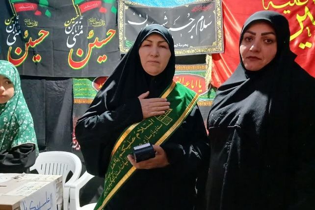 خدمات‌رسانی موکب‌های یاسوج به عزاداران حسینی در معابر و مساجد شهر