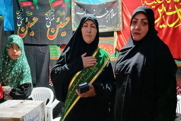 خدمات‌رسانی موکب‌های یاسوج به عزاداران حسینی در معابر و مساجد شهر