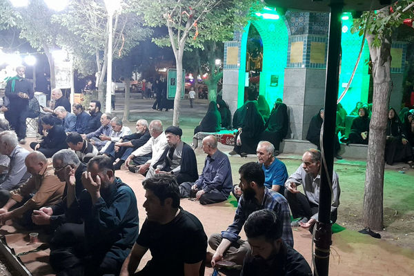 مراسم دعا و نیایش در جوار مزار شهید گمنام بوستان امام حسن مجتبی(ع) قم
