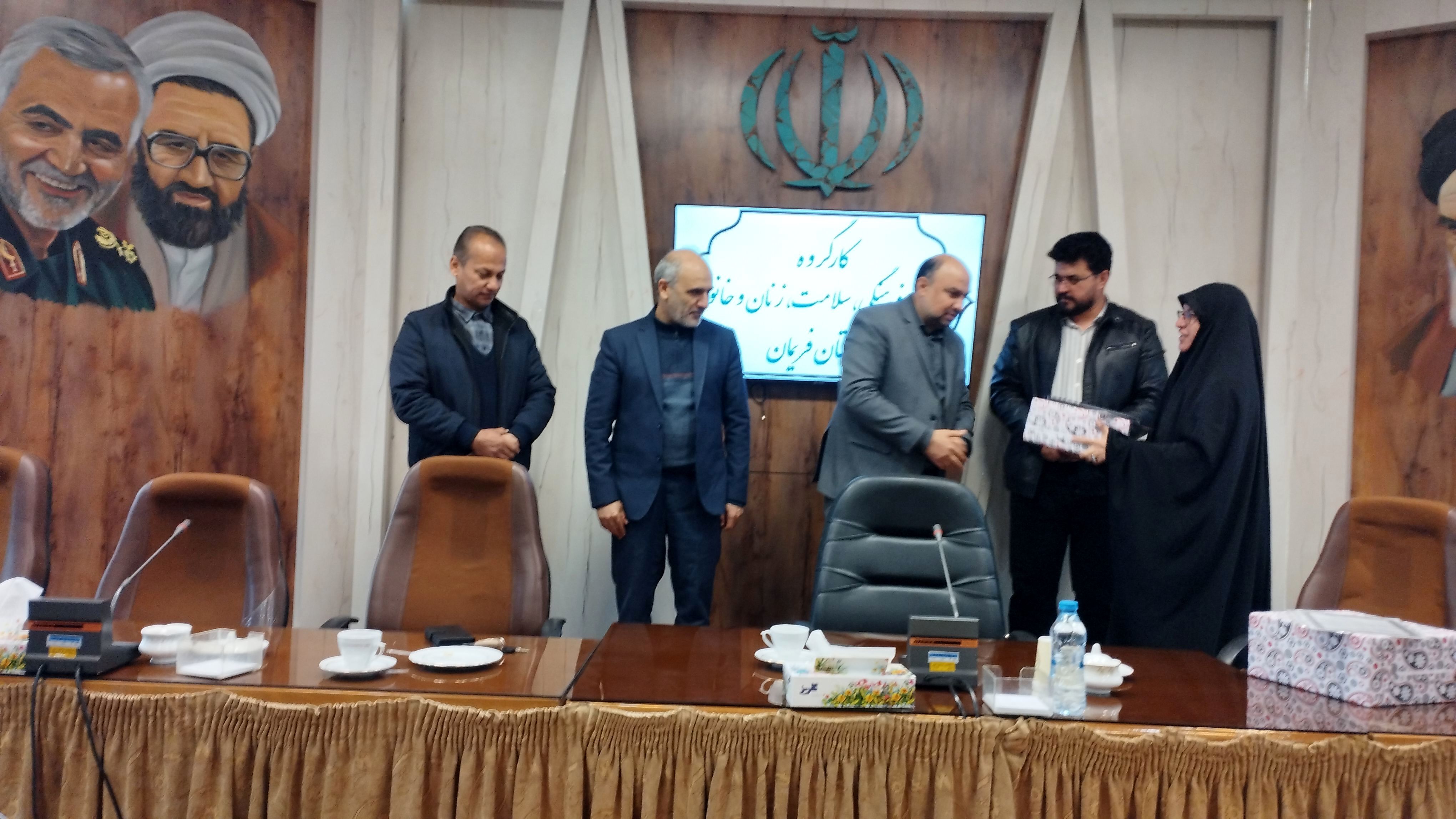 زن در نگاه تمدنی و اعتقادی ما جایگاه ویژه‌ای دارد