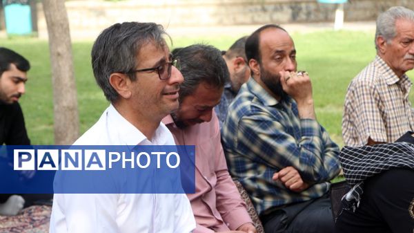 طنین دعای عرفه در پارک کوهستان یزد