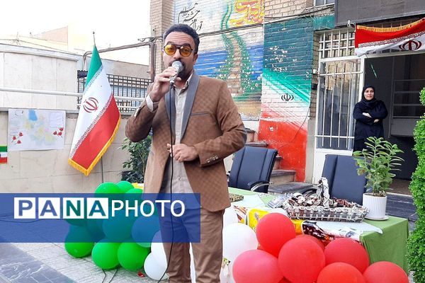 برگزاری جشن پرشور روز دانش آموز در دبیرستان شهدای هسته‌ای