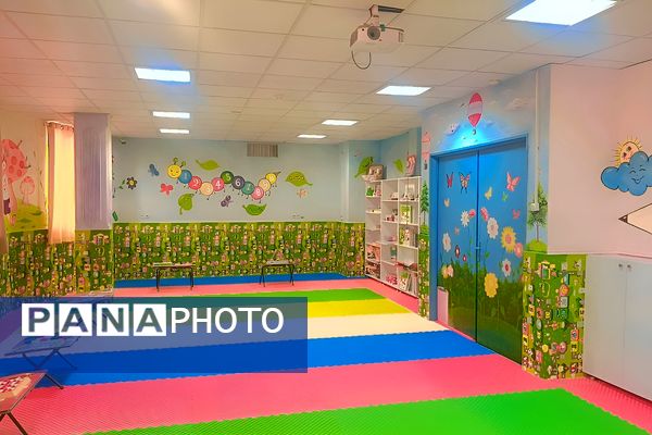 آیین افتتاحیه اتاق بازی و یادگیری در دبستان نیایش شهرستان قدس