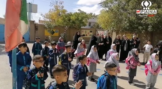 جشن شکوفه‌ها؛ مراسمی پر از شادی و رنگ برای دانش‌آموزان کلاس اولی