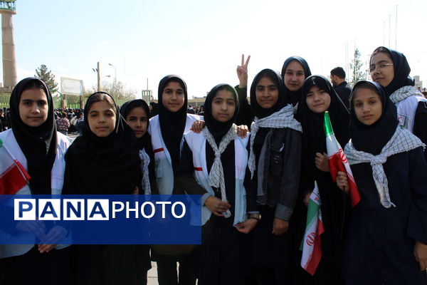 سیزده آبان؛ روز تجدید میثاق ملت با آرمان‌های انقلاب