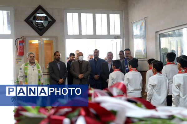 شروع تازه با شوت فوتبالیست‌های نوجوان 