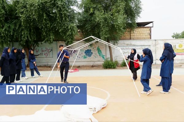 تمرین عملی دانش‌آموزان خوزستان برای بیست و هفتمین مانور سراسری زلزله