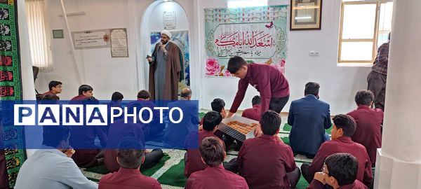 جشن ولادت حضرت فاطمه زهرا (س) در دبیرستان نمونه دولتی آیت الله خامنه ای 