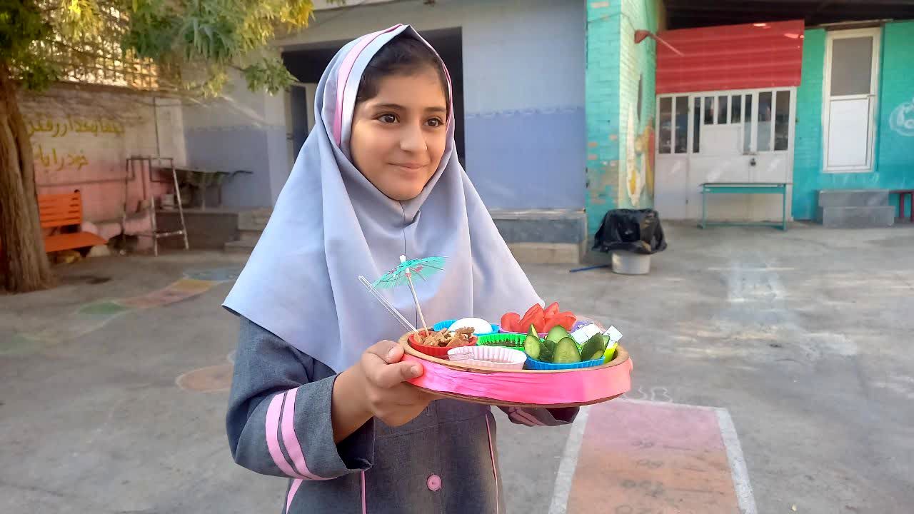 صبحانه سالم در دبستان مینوی خرد ناحیه ۴شیراز 