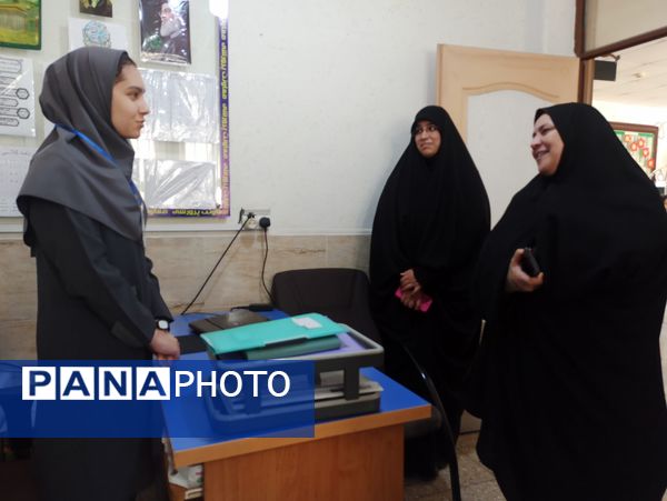 اجرای طرح مُدام در دبیرستان دخترانه ۱۳ آبان ؛ گامی برای ارتقاء یادگیری پایدار 