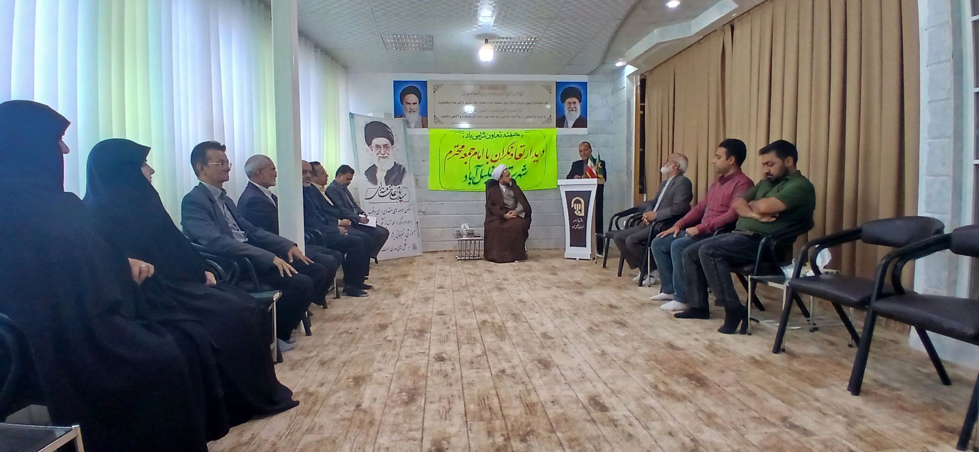 دیدار تعاونی‌گران شهرستان خلیل‌آباد با امام جمعه در هفته تعاون