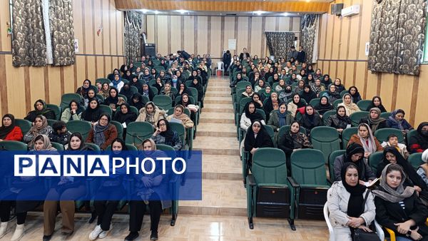 برگزاری جلسه آموزش خانواده در دبستان معلم آشخانه 