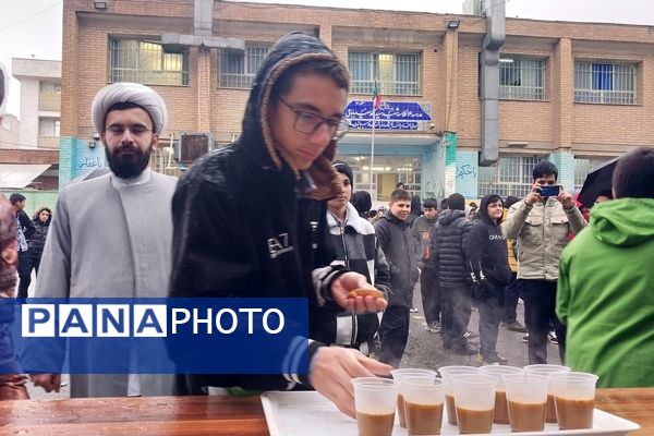 برپایی موکب در دبیرستان شهید بابایی به مناسبت بعث پیامبر‌(ص)