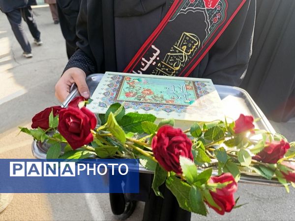 دبیرستان دخترانه شاهد قدسیان میزبان پیکر مطهر شهید گمنام