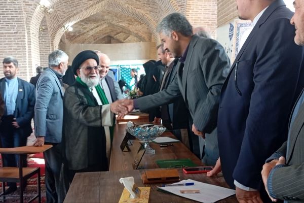 گذری میز خدمت ادارات نیشابور در هفته دوم آذر ماه 