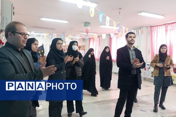 بازدید مسئولان آموزش و پرورش از مدرسه انقلاب دبیرستان فاطمه الزهرا آشخانه