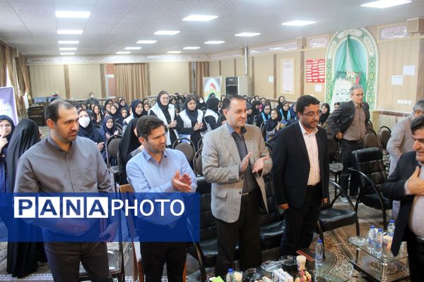 ویژه برنامه هفته سلامت روان در مدرسه عفتیه تبریز