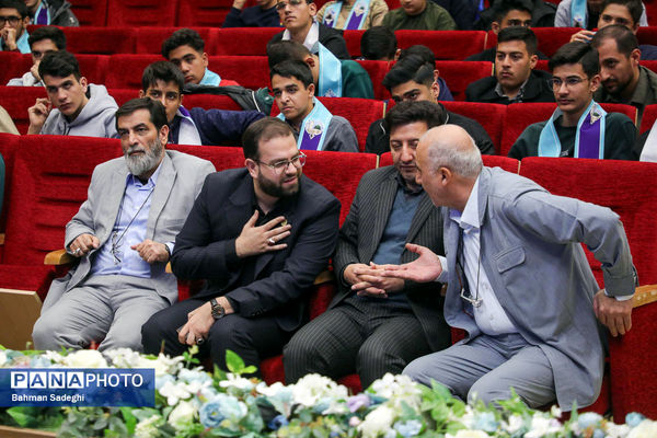 مراسم آموزش کاروان‌های عمره دانش‌آموزی به دانش‌آموزان عازم سرزمین وحی