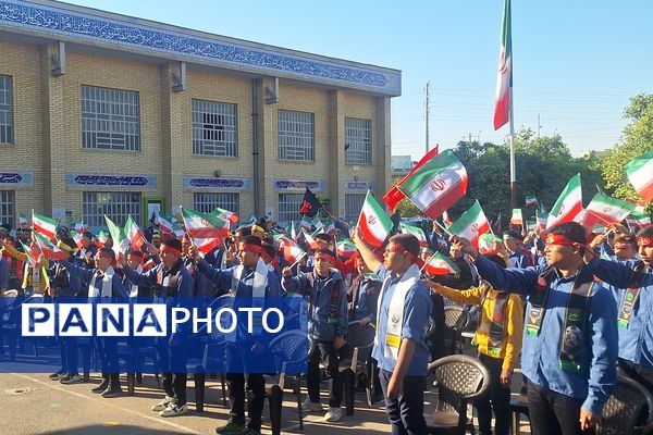 زنگ بیداری و استکبارستیزی دانش آموزان در مدارس شیراز 