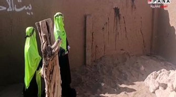 نمایشگاه حدیث غربت در یزد 