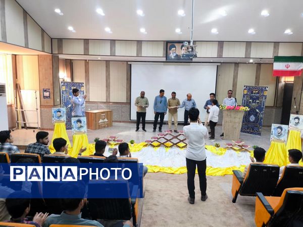 اعزام دانش‌‌آموزان سندرک به مسابقات استانی قرآن، عترت و نماز