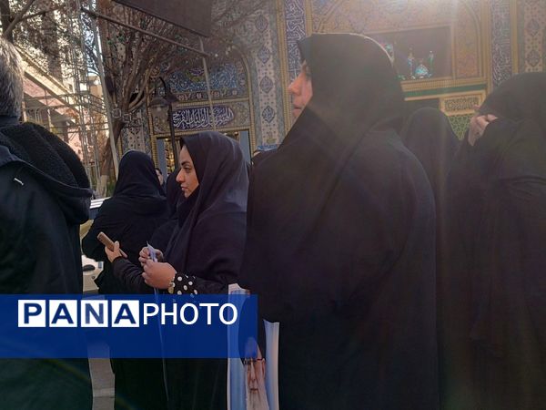 مراسم تشییع پیکر پاک شهید علی‌اصغر آدینه، صحنه‌ای از شکوه ایمان و وفاداری