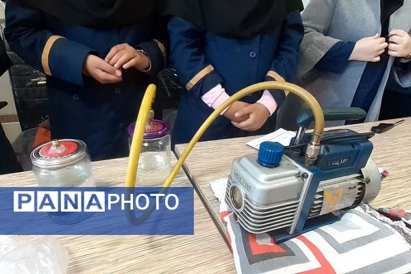 برگزاری مسابقات و درخشش نخبگان جوان در رقابت علمی دبیرستان هیات امنایی مقربی