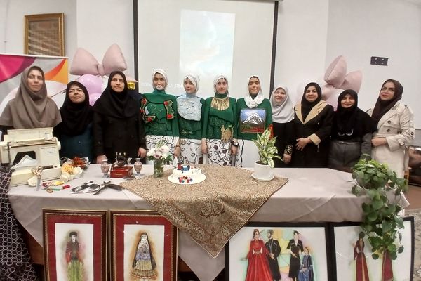 جشن روز خیاط درهنرستان کیمیاناحیه۳