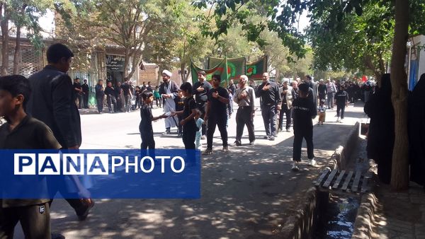 راهپیمایی جاماندگان اربعین حسینی در باخرز 