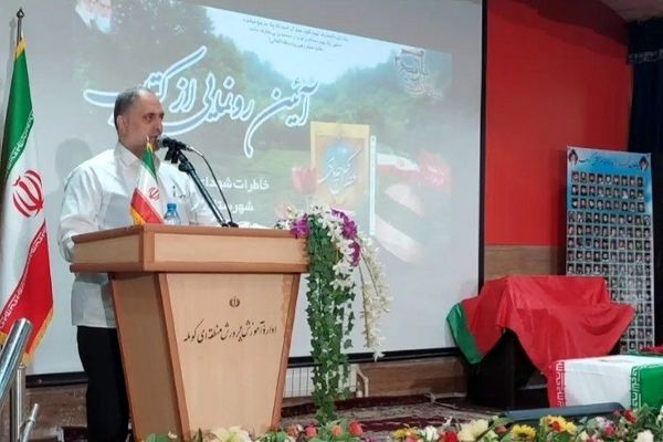 ادبیات نقش مهمی در انتقال مفاهیم دفاع مقدس به نسل‌های بعد دارند