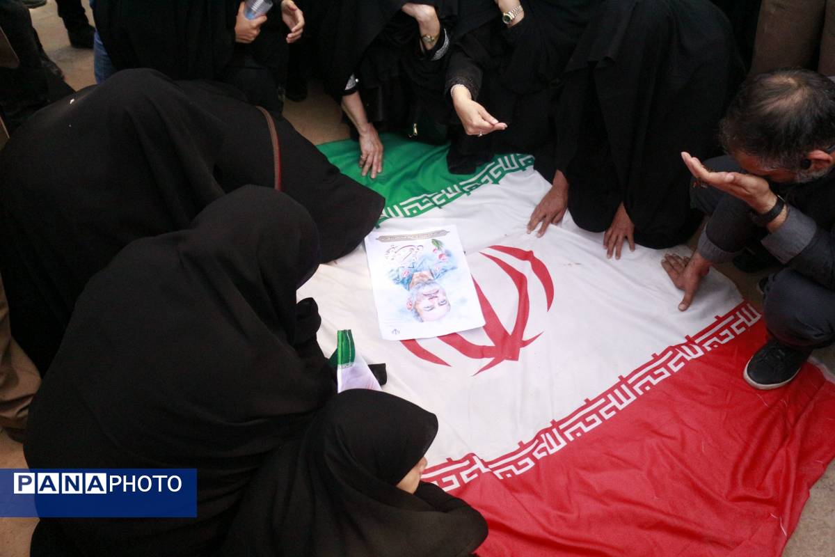 خاکسپاری پیکر پاک سردار سرافراز اسلام شهید محمد کاظمی و شهدای جنگ تحمیلی در مشهد