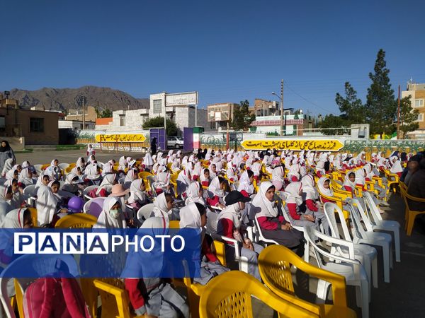 دبستان دخترانه گوهرشاد بیرجند میزبان پویش کاشی حرم 