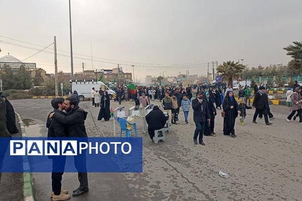 شادپیمایی مردم قم در جشن نیمه شعبان