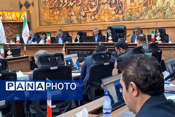 آموزش خانواده مهمترین راه حل در تربیت دانش‌آموزان