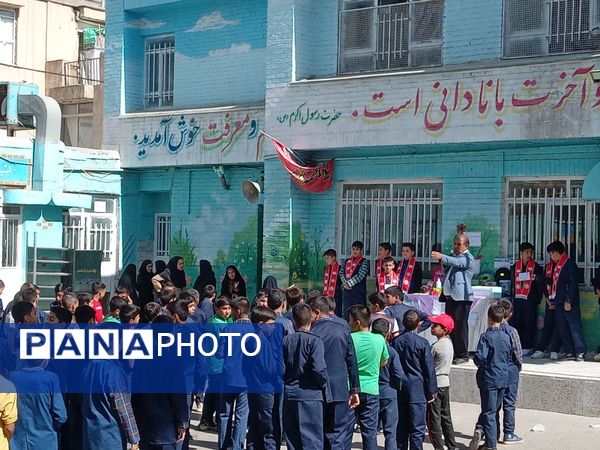 جشن عاطفه ها دردبستان شهید رجایی دوره دوم 