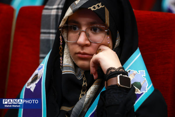 مراسم آموزش کاروان‌های عمره دانش‌آموزی به دانش‌آموزان عازم سرزمین وحی