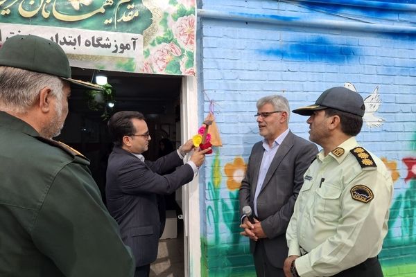 آیین نواختن زنگ شکوفه ها و جوانه ها در شهرستان خلیل‌آباد 